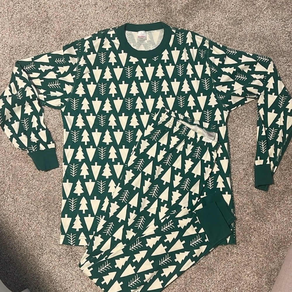 Hanna Anderson Christmas print pajamas.